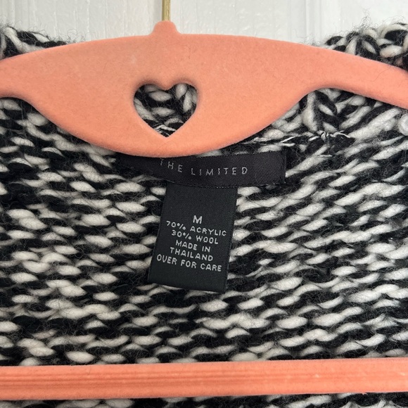 Black and White Cardigan - Picture 3 of 4